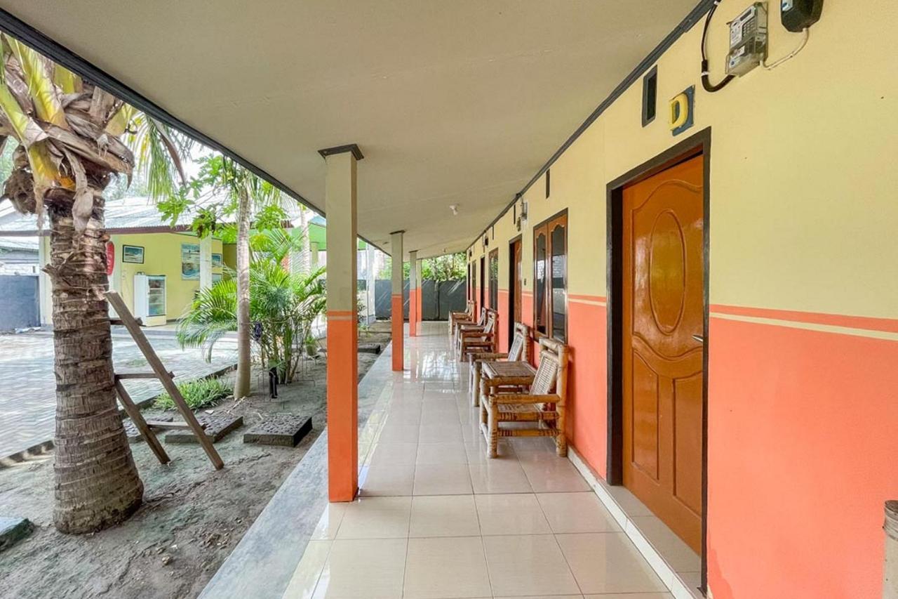 Ekas Beach Guesthouse Mitra Reddoorz Exterior photo